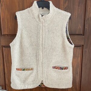 Orvis Off-White Sherpa Vest with Floral Accents
